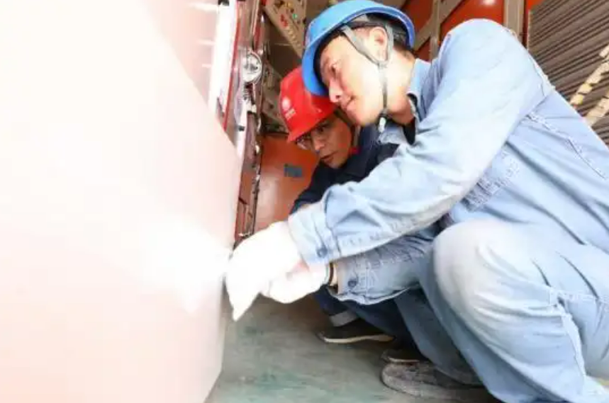 攻堅老舊設備改造 提升電網供電可靠性